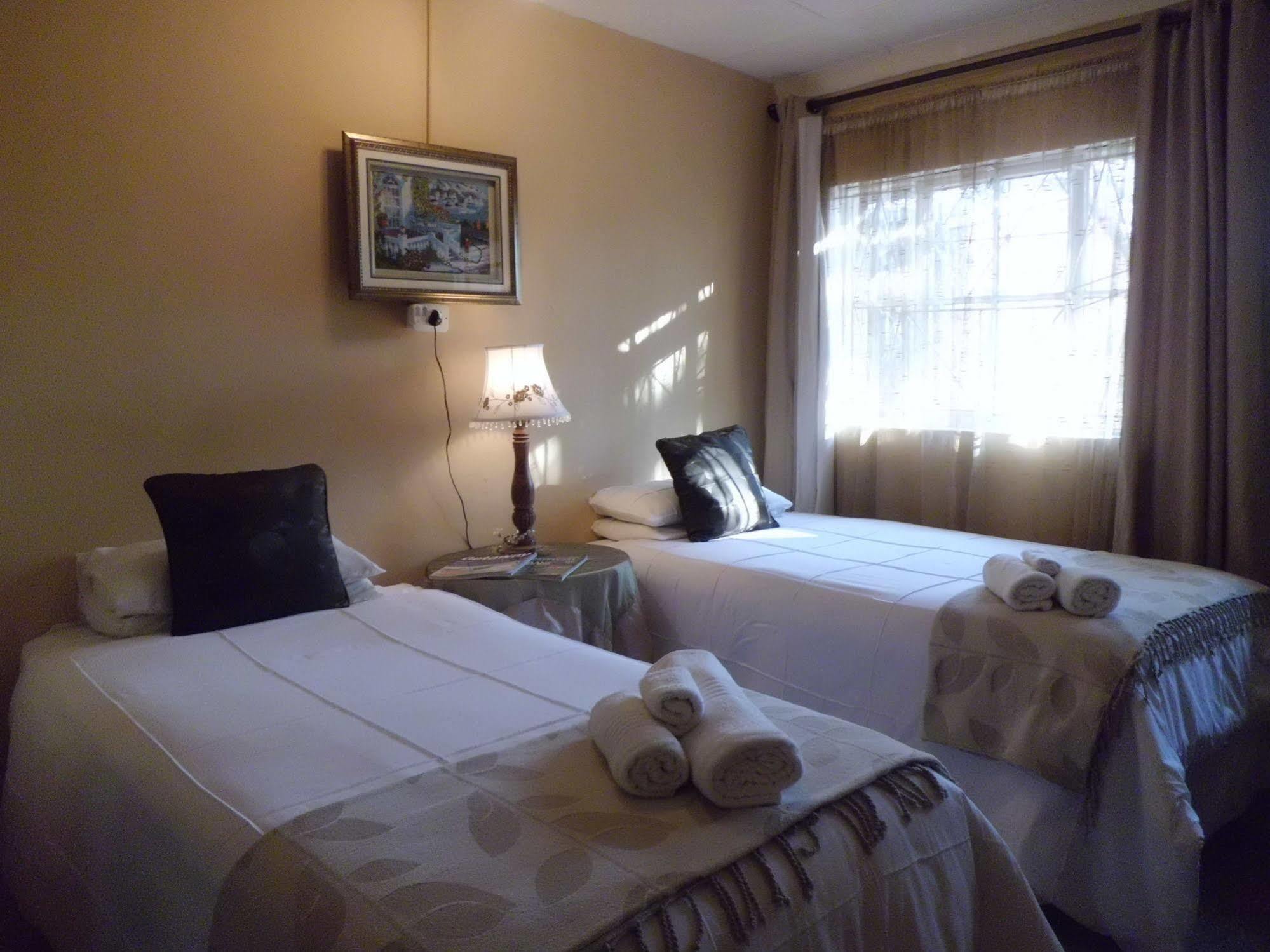 Morning Glory Cottages Venterstad 외부 사진